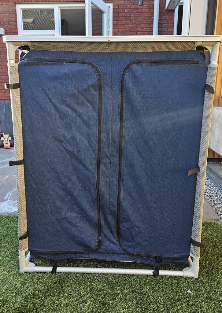 Campingkast, Ophalen, Campingkast