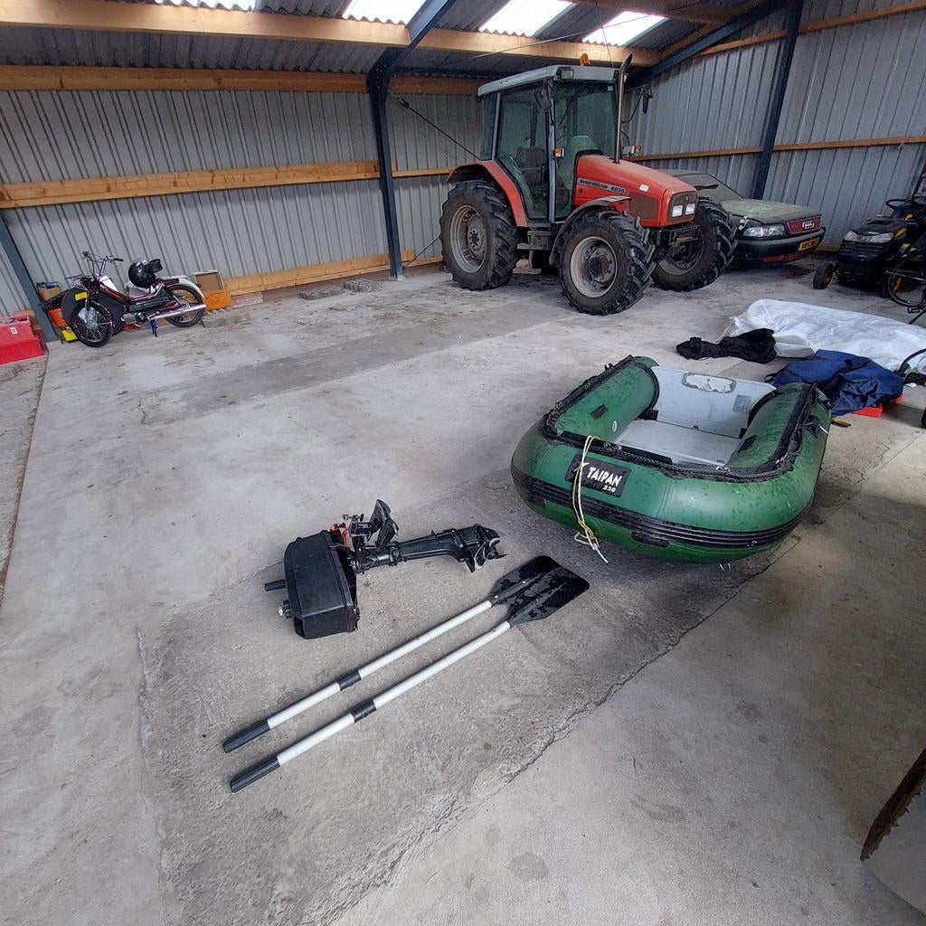 Motorboot met 4pk motor, Ophalen of Verzenden, Gebruikt