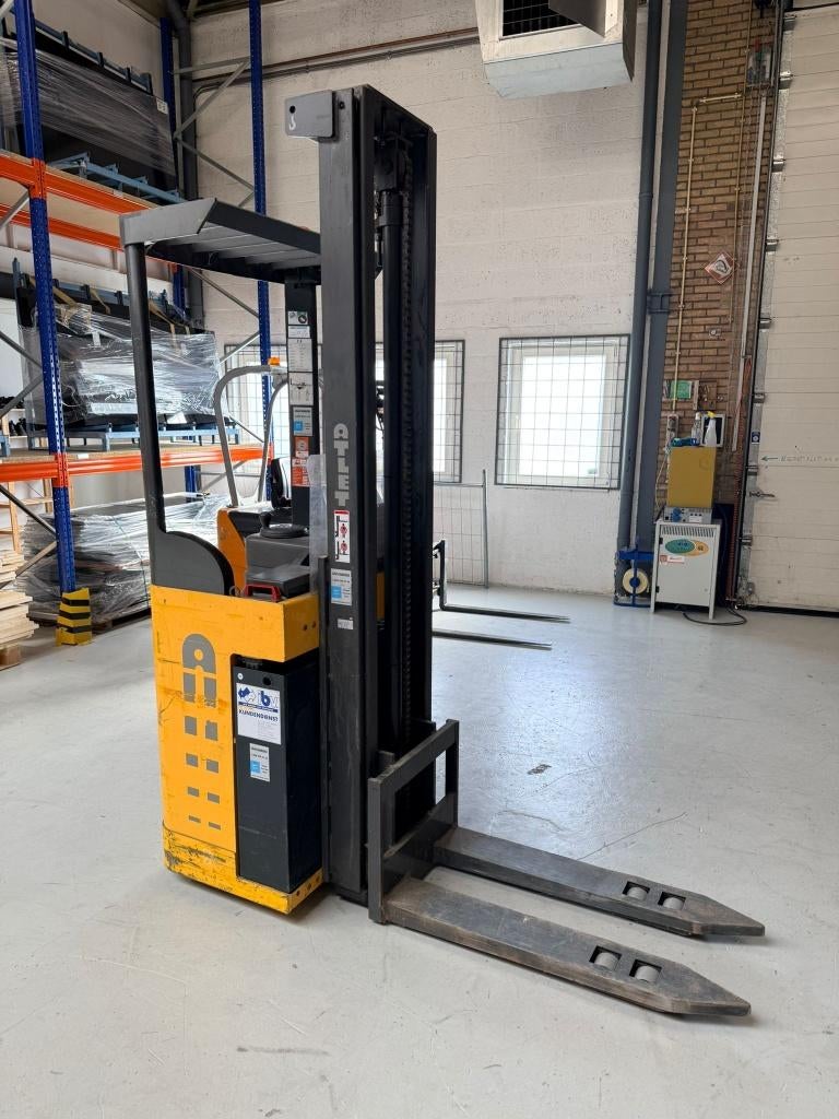 Atlet stapelaar A/160STJN420, Ophalen, Stapelaar, 1000 tot 2000 kg, Elektrisch