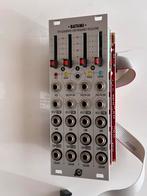 XAOC Batumi Quadruple Low Frequency Oscillator, Overige merken, Zo goed als nieuw, Met midi-aansluiting, Overige aantallen
