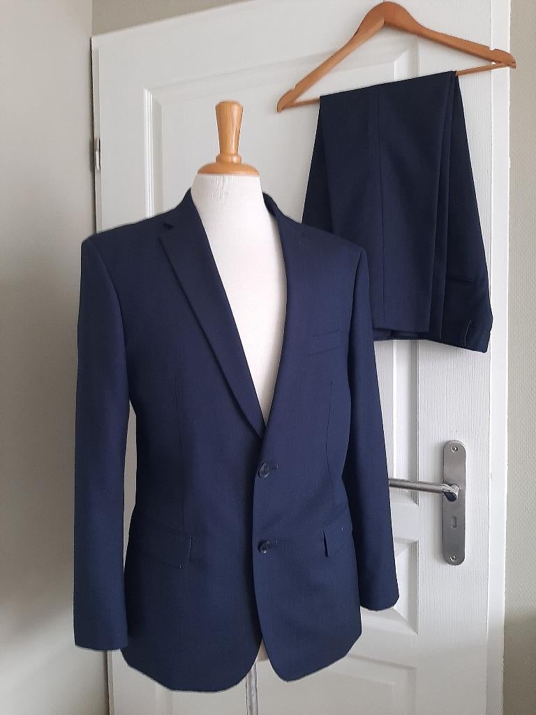 Blauw kostuum maat 50 van WE . slim fit ., Kleding | Heren, Kostuums en Colberts, WE, Nieuw, Ophalen of Verzenden, Maat 48/50 (M)