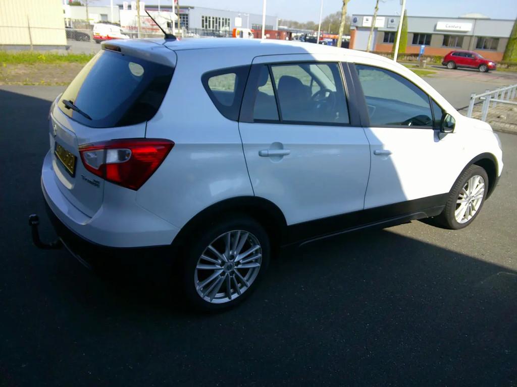 Suzuki S-Cross 1.6 DDiS Comfort € 7.750,00, Stof, Gebruikt, 4 cilinders, Wit