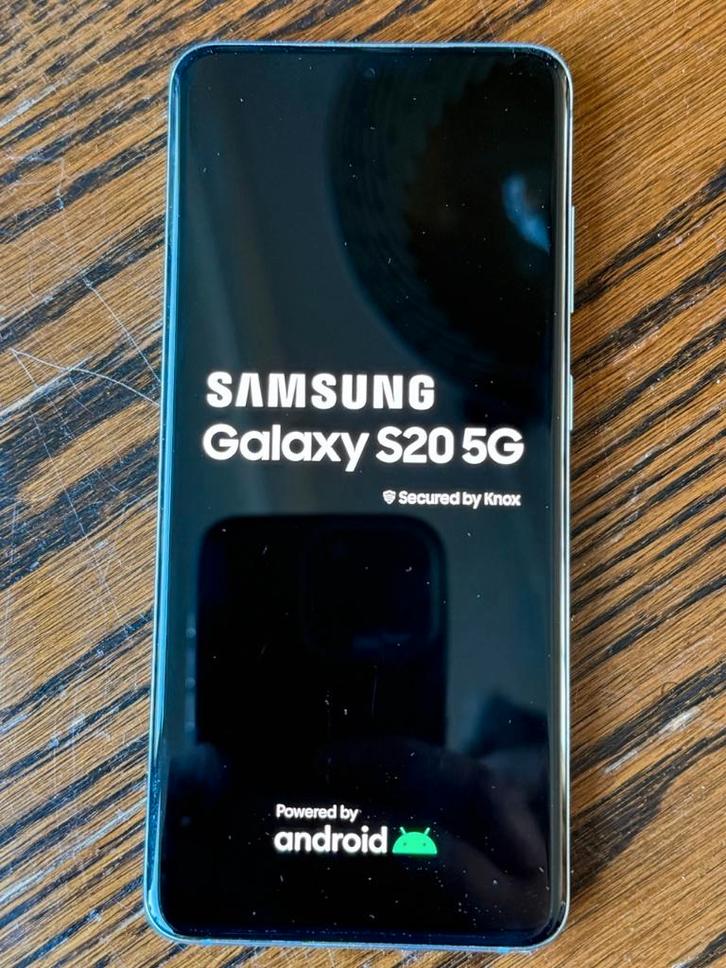 Samsung Galaxy S20 5G Licht Blauw + 2 hoesjes, Telecommunicatie, Mobiele telefoons | Samsung, Zo goed als nieuw, Galaxy S20, 128 GB