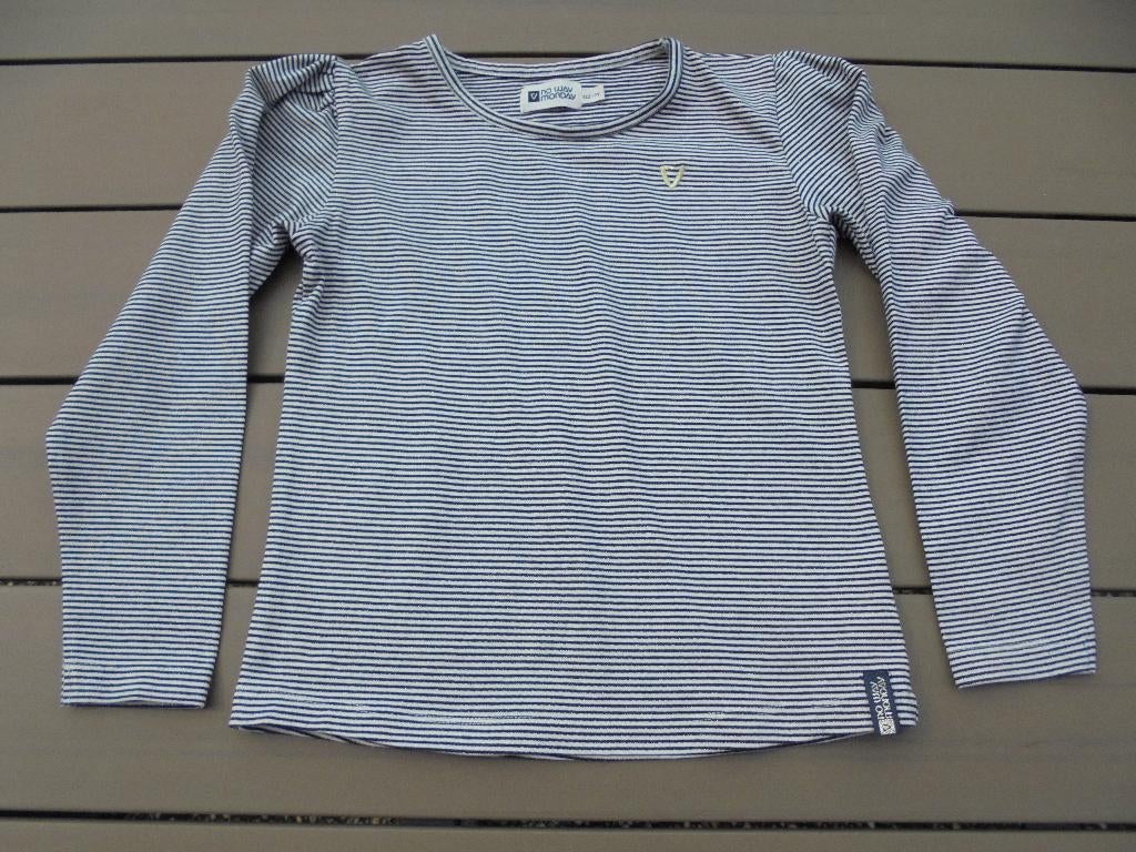 Zwart/wit shirtje No Way Monday, Kinderen en Baby's, Kinderkleding | Maat 122, Meisje, Ophalen of Verzenden, Zo goed als nieuw