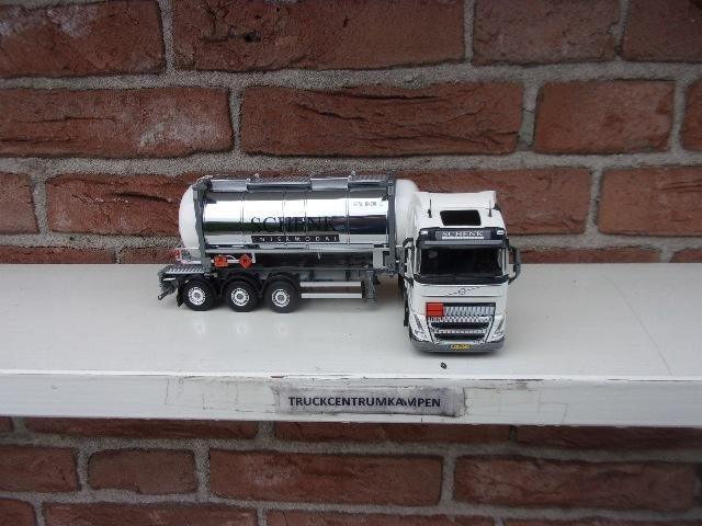 Tekno  Volvo  FH5  Globetrotter  4 x 2  van  Schenk., Hobby en Vrije tijd, Ophalen of Verzenden, Nieuw, Bus of Vrachtwagen, Tekno