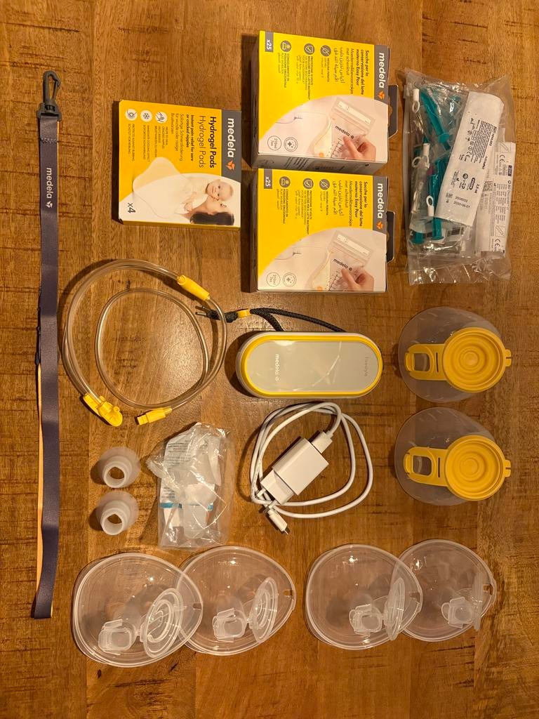 Medela Freestyle borstkolf met accessoires, Ophalen, Nieuw, Borstkolf
