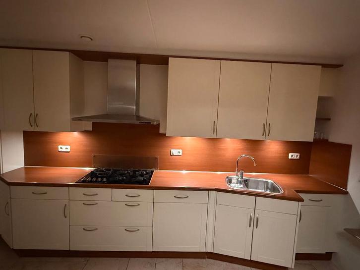 KEUKEN -afhalen en zelf DEMONTEREN, Huis en Inrichting, Keuken | Complete keukens, Gebruikt, Dubbelwandige keuken, Crème, Kunststof