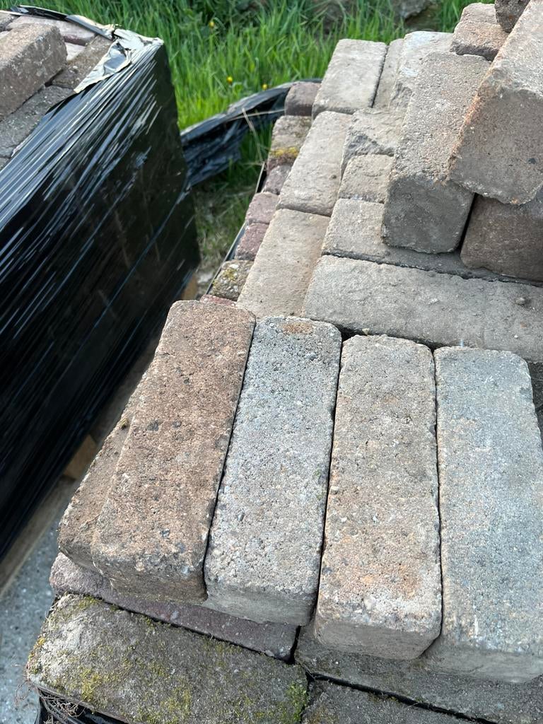Dikformaat bont getrommeld ca 35 m2, Tuin en Terras, Tegels en Klinkers, Gebruikt, Klinkers, Ophalen of Verzenden, 10 m² of meer
