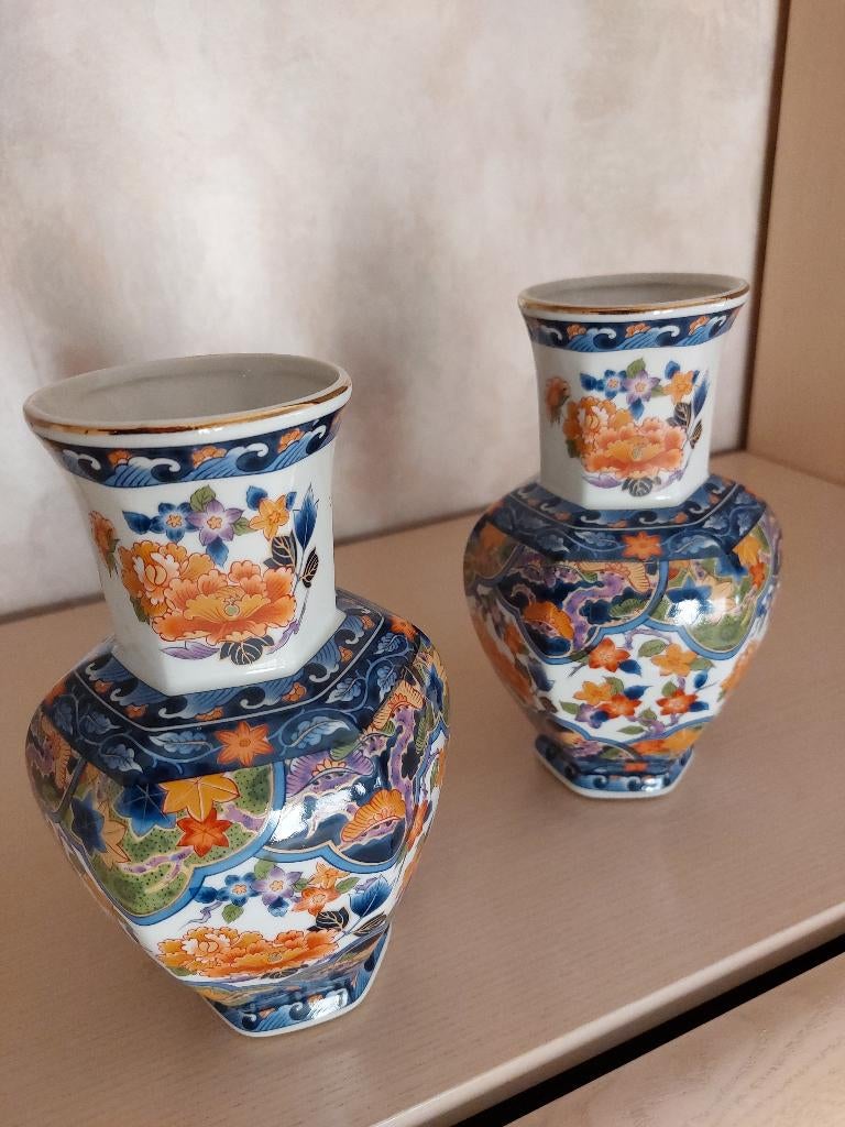 2 Japans porseleinen vazen met bloemdessin (vintage), Wit, Aardewerk of Porselein, Ophalen of Verzenden, Zo goed als nieuw