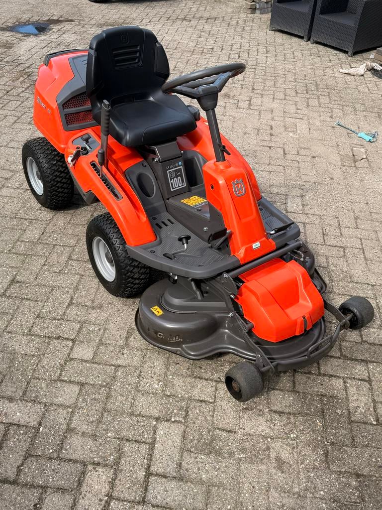 Husqvarna R213C zitmaaier, Ophalen, Cirkelmaaier, Mulchfunctie, Zo goed als nieuw