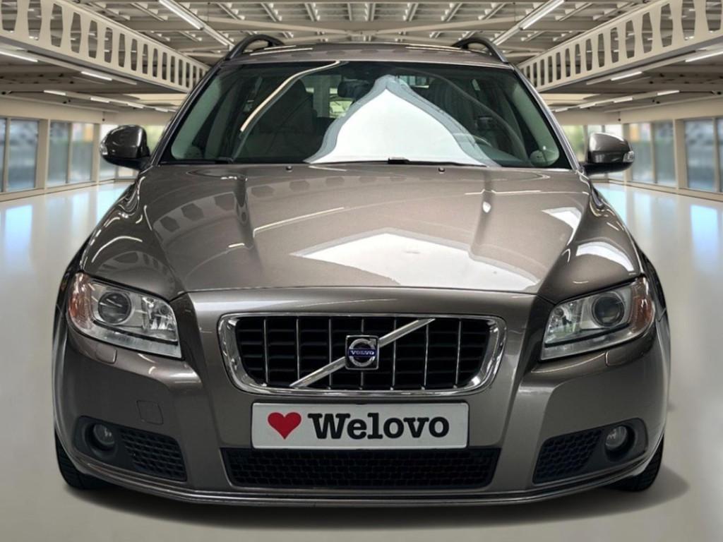 Volvo V70 2.5FT Momentum Incl. BTW, leder, trekhaak, electr., Gebruikt, Parkeersensor, 2521 cc, Euro 4