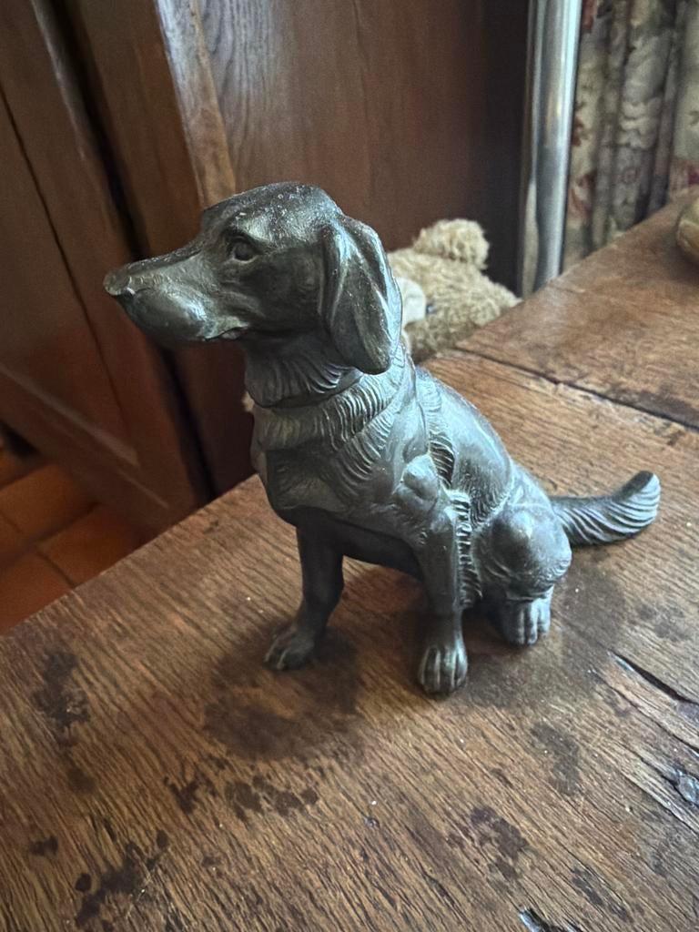 Decoratief hondenbeeldje van metaal, Ophalen