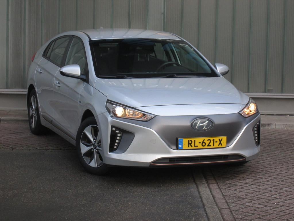 HYUNDAI Ioniq Comfort EV, Auto's, Hyundai, 12 maanden, Stof, Gebruikt, Origineel Nederlands