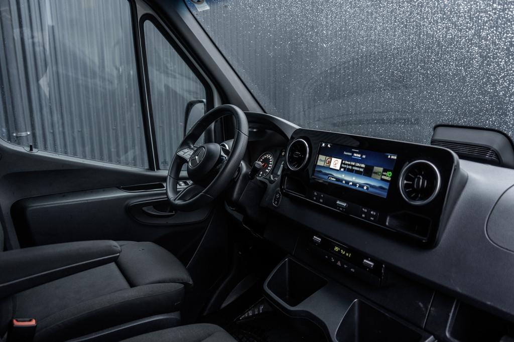 Mercedes-Benz Sprinter 317 CDI L2H2 | Mbux | Facelift | Navi, Auto's, Bestelauto's, Automaat, Gebruikt, 4 cilinders, 2000 kg
