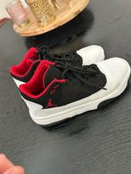 Nike Jordan sneakers maat 38,5 - Zo goed als nieuw, Kleding | Dames, Schoenen, Ophalen of Verzenden, Zo goed als nieuw, Zwart