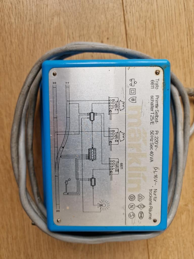 Märklin HO Trafo 6611 40VA wisselstroom transformator, Hobby en Vrije tijd, Modeltreinen | H0, Ophalen of Verzenden, Gebruikt