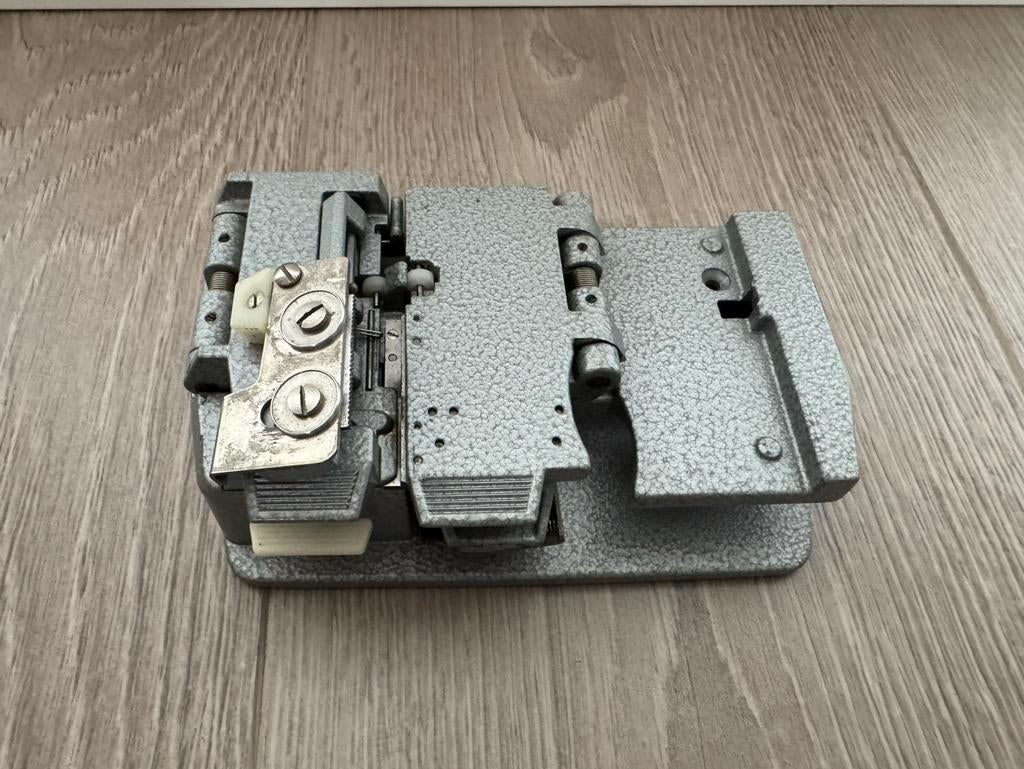 Een vintage Bolex Paillard filmplakpers (splicer), Ophalen of Verzenden, Zo goed als nieuw