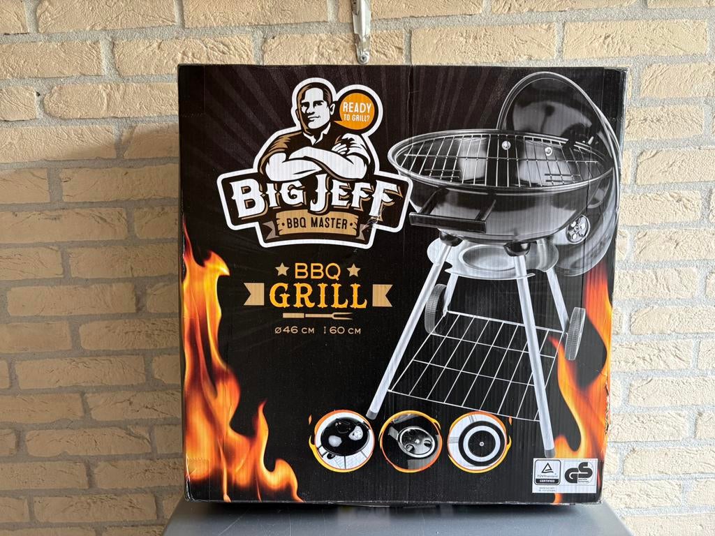Nieuwe barbecue, Tuin en Terras, Houtskoolbarbecues, Ophalen, Zo goed als nieuw