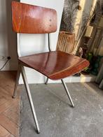 Oude schoolstoel, Ophalen, Gebruikt, Bruin, Eén