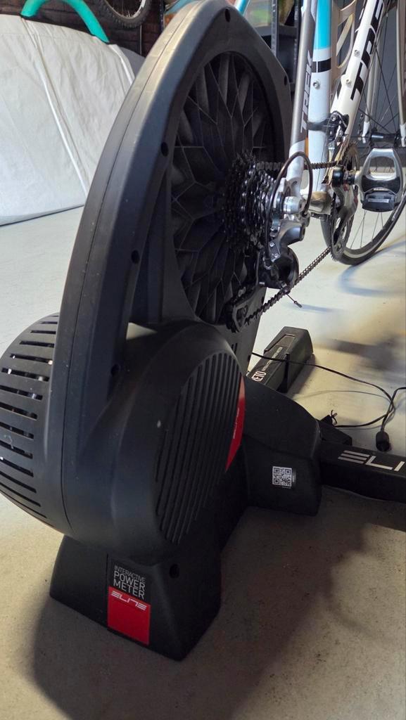 Elite Direto interactieve fietstrainer, Sport en Fitness, Fitnessapparatuur, Zo goed als nieuw, Hometrainer, Ophalen of Verzenden