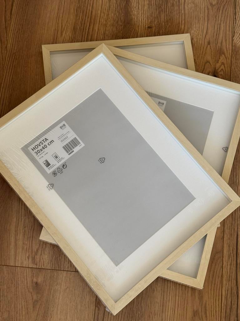 4 new HOVSTA wooden frames 30x40cm (discontinued at Ikea), Ophalen