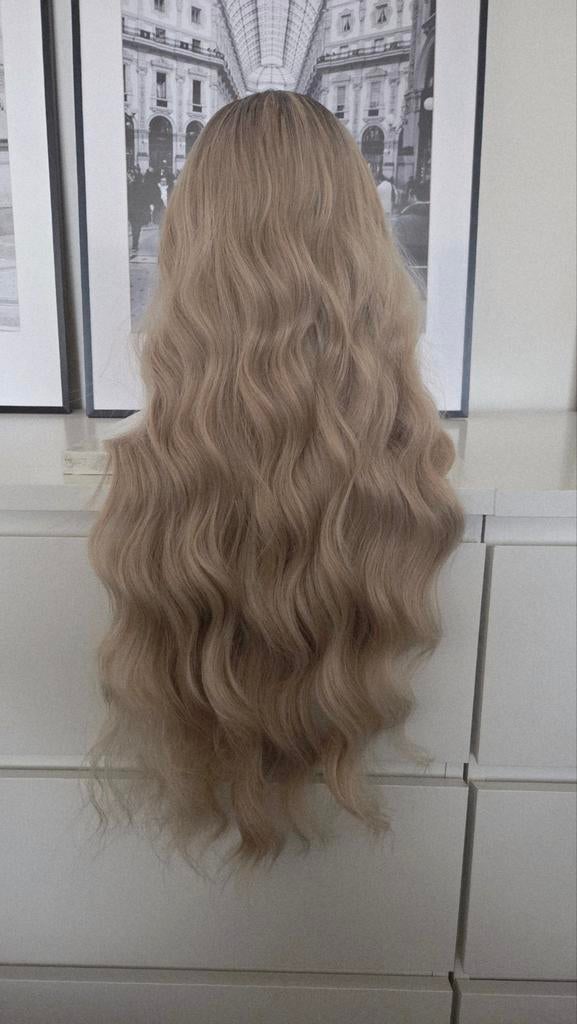 Nieuwe lace wig .70 cm ., Ophalen of Verzenden, Nieuw, Pruik of Haarverlenging