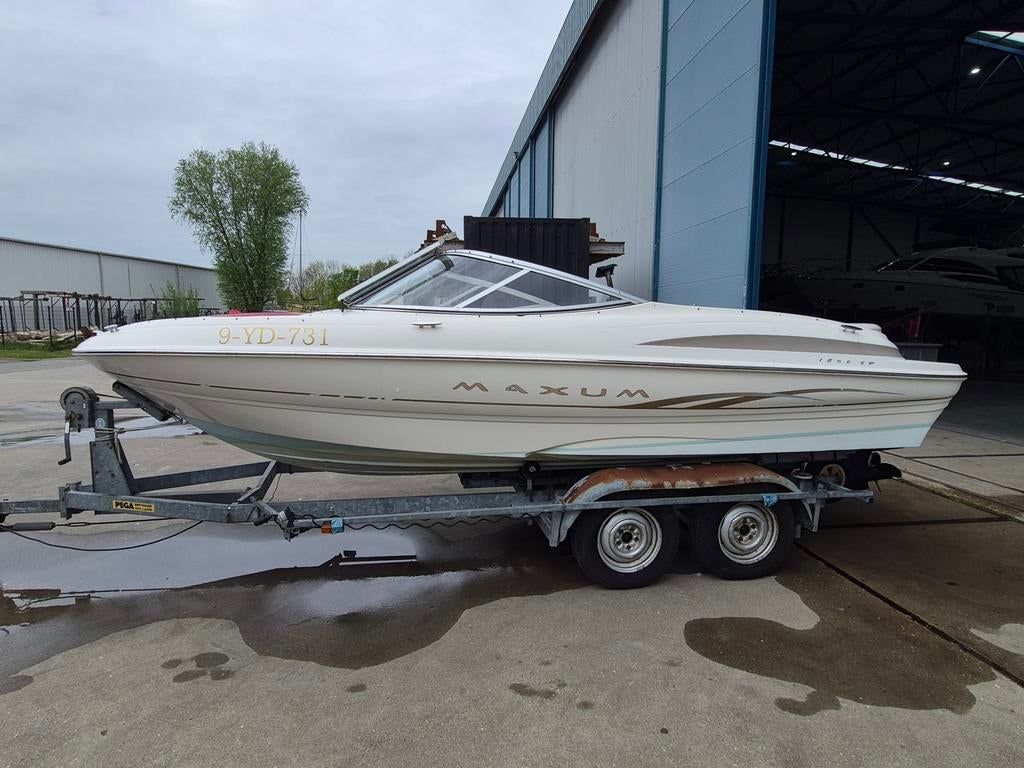 Speedboot Maxum 1800 SR bowrider 135PK Mercruiser, Ophalen, Gebruikt, Binnenboordmotor, 120 tot 200 pk