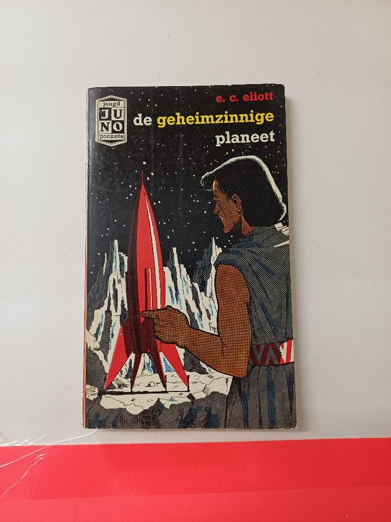 Pocketboekje - De Geheimzinnige Planeet - E.C. Eliott, Ophalen of Verzenden, Gelezen