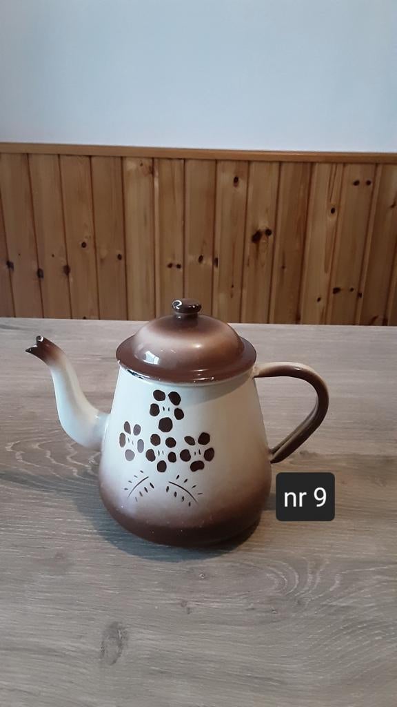 EMAILLE CREME/BRUIN THEEPOTJE., Ophalen of Verzenden