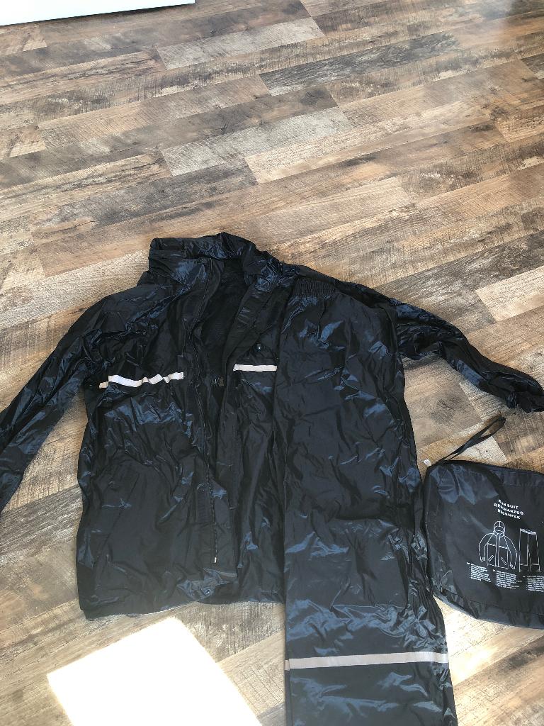 Regen kleding, Kleding | Dames, Maat 38/40 (M), Zwart, Ophalen of Verzenden, Onbekend