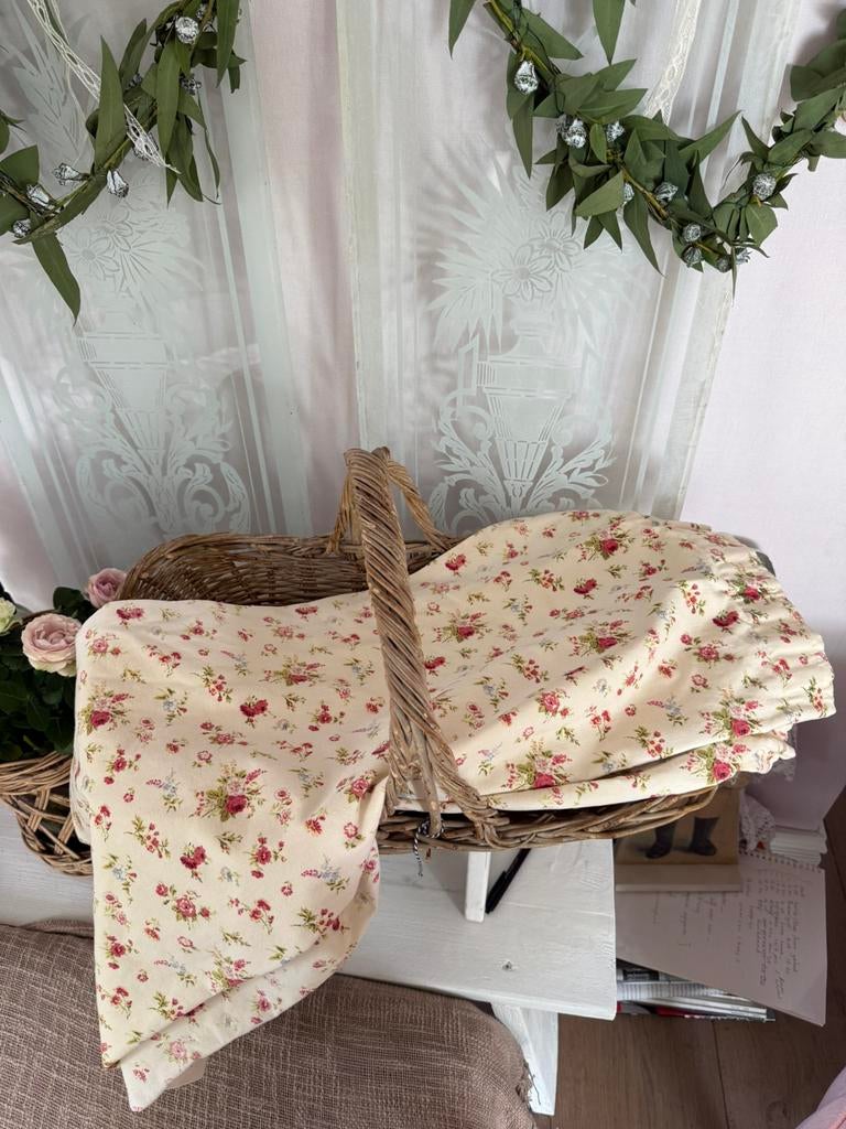 Vintage gebloemde gevoerde engelse gordijnen 2 stks 55x50 cm, Ophalen, 50 tot 100 cm, Minder dan 100 cm, Crème