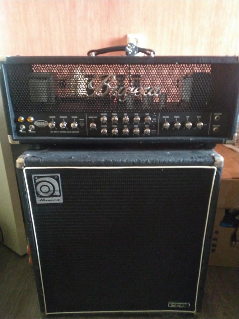 Bugera 333xl infinitum met amper sve 4x10, Ophalen of Verzenden, Zo goed als nieuw, 100 watt of meer