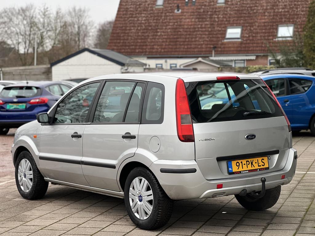 Ford Fusion 1.4-16V Ghia Automaat / Hoge zit/167.610 KM! /Tr, Auto's, Ford, Met garantie (alle), Origineel Nederlands, Bedrijf