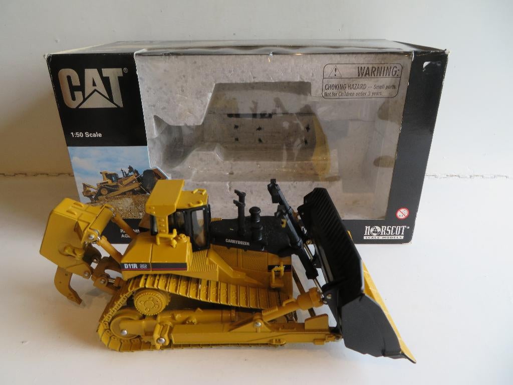Norscot 55070 Cat D11R Carrydozer 1:50 Stalen rupsen +doos, Ophalen of Verzenden, Zo goed als nieuw, Hijskraan, Tractor of Landbouw