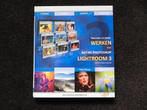 TE KOOP; 2 BOEKEN OVER  LIGHTROOM 3  FOTOBEWERKING, Ophalen, Zo goed als nieuw, VAN BUREN INFORMATICA, Fotograferen en Filmen