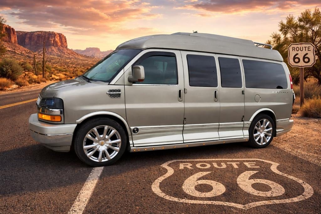 CHEVROLET EXPRESS 2005 camper, 22 inch, gas met ger.motor, Auto's, Chevrolet, Particulier, Chevy Van, LPG, Overige carrosserieën