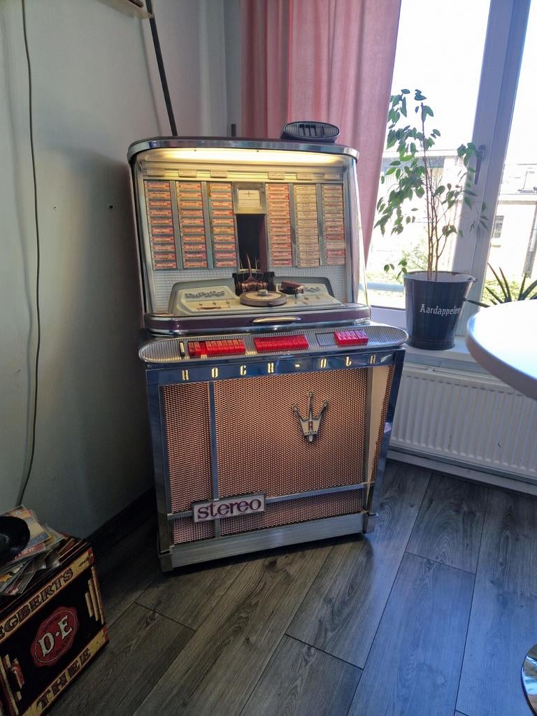 Rock ola Empress 1496 ( opknapper), Verzamelen, Automaten | Jukeboxen, Ophalen, Gebruikt, 1970 tot heden, Rock Ola