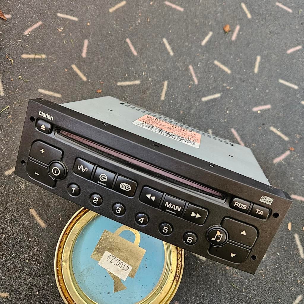 Autoradio Clarion RD3-01 GRATIS, Auto diversen, Autoradio's, Ophalen