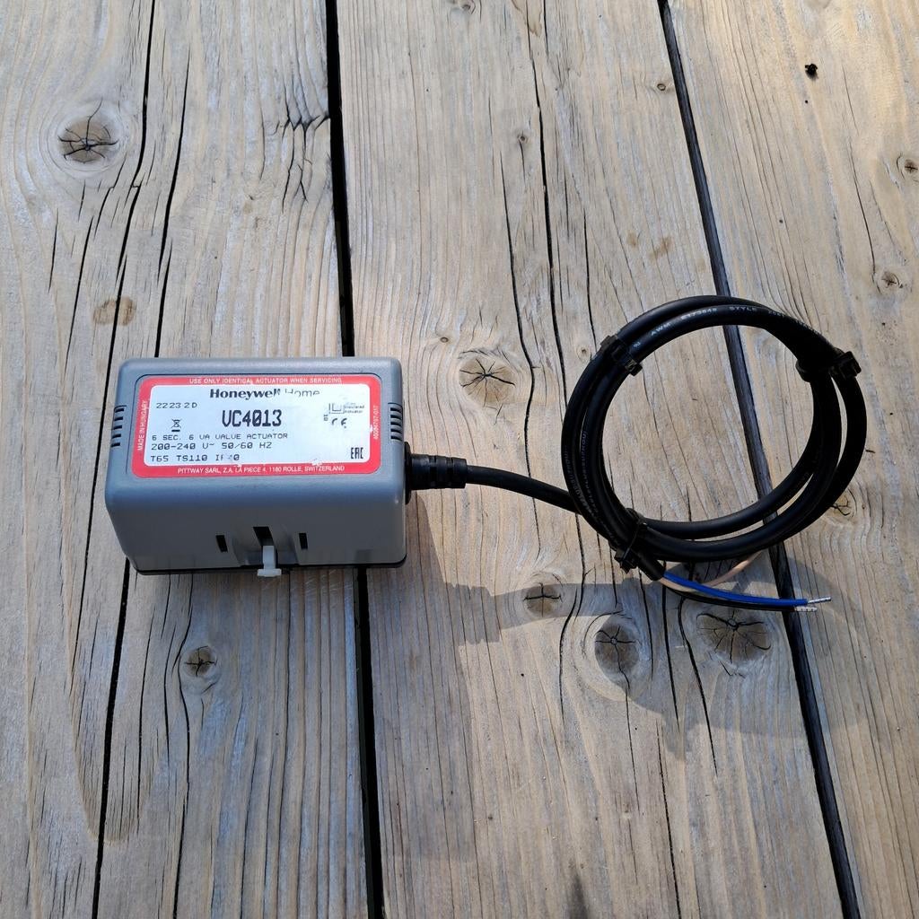 Honeywell VC4013 voor 2 of driewegklep 230 volt, Doe-het-zelf en Verbouw, Minder dan 30 cm, Overige typen, Minder dan 60 cm, Ophalen of Verzenden