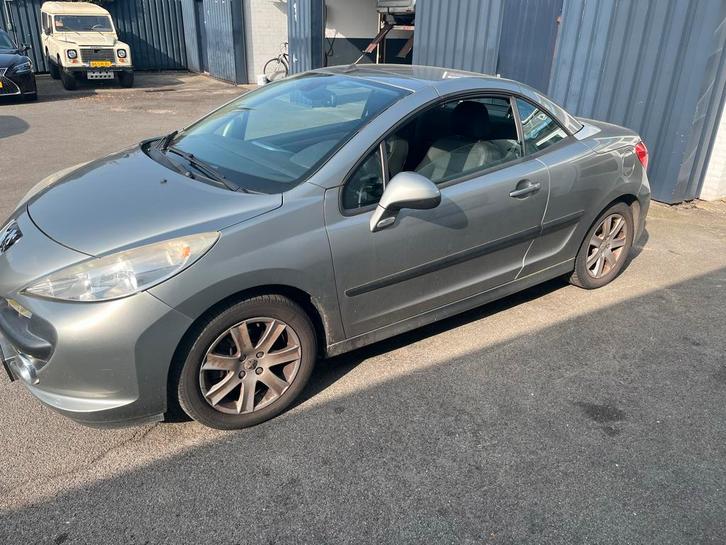 Peugeot 207 CC cabriolet met klapdak, Auto's, Peugeot, Particulier, Open dak, Benzine, Cabriolet, Handgeschakeld, Zilver of Grijs