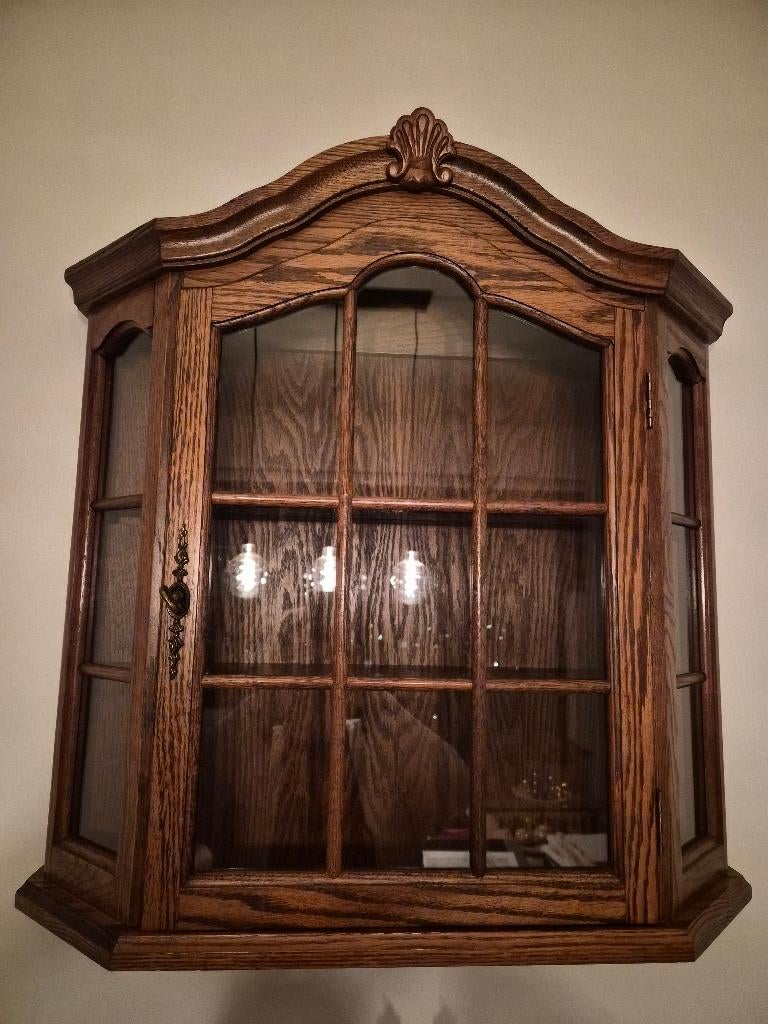 Vitrinekastje voor aan de muur, Huis en Inrichting, Kasten | Vitrinekasten, Ophalen, Met plank(en), Gebruikt, 50 tot 100 cm