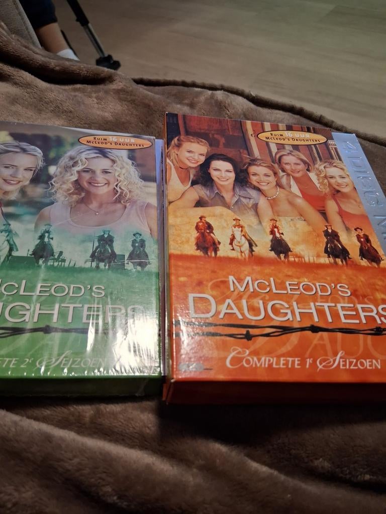 McLeod's Daughters Seizoen 1 & 2 DVD Boxset, Gebruikt, Alle leeftijden, Boxset, Drama