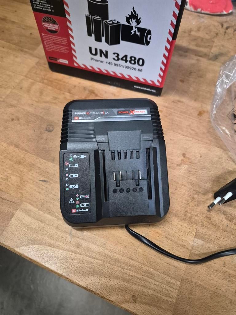 Einhell accu lader nieuw, Ophalen of Verzenden, Nieuw