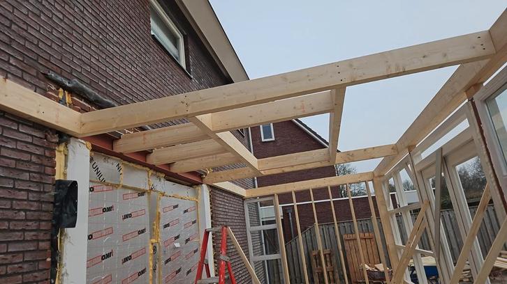 Allround timmerman, Diensten en Vakmensen, Aannemers