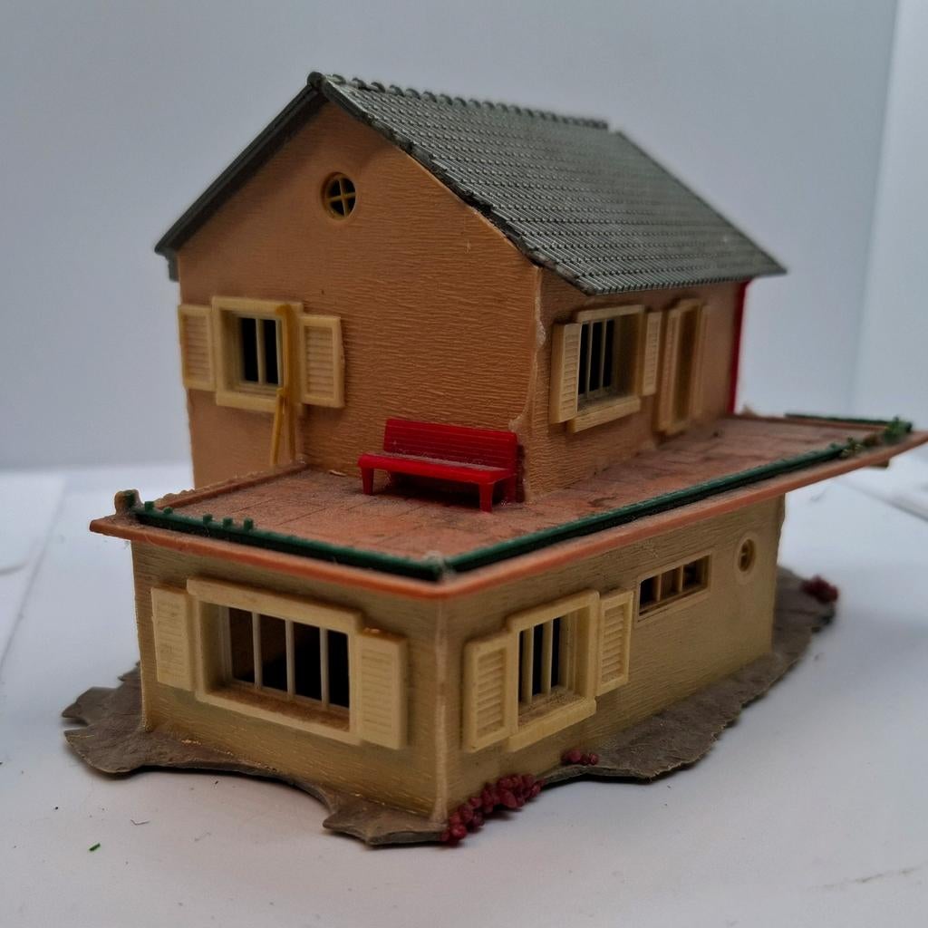 Goedkoop huisje met terras ho, Hobby en Vrije tijd, Modeltreinen | H0, Gebruikt, Jouef, Gelijkstroom of Wisselstroom, Brug, Tunnel of Gebouw