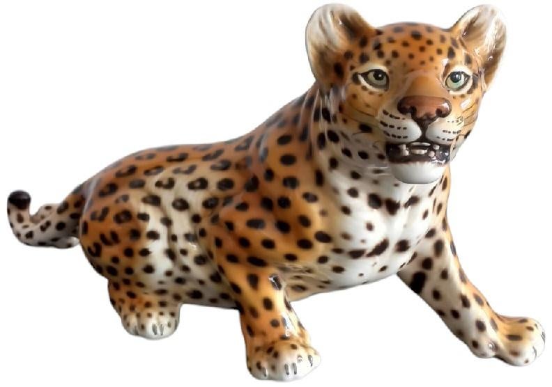 Ronzan luipaard nr 1754., Ophalen