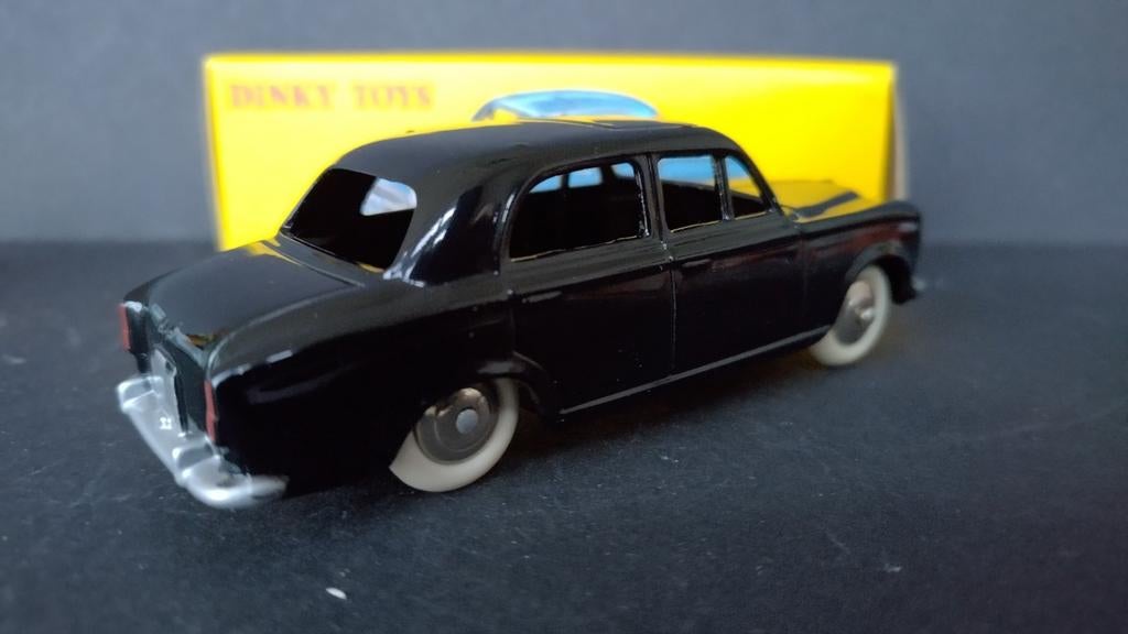 Peugeot 403 Berline 1:43 Dinky Toys Atlas re-edition Pol, Auto, Dinky@atlascollections.com, Nieuw, Ophalen of Verzenden