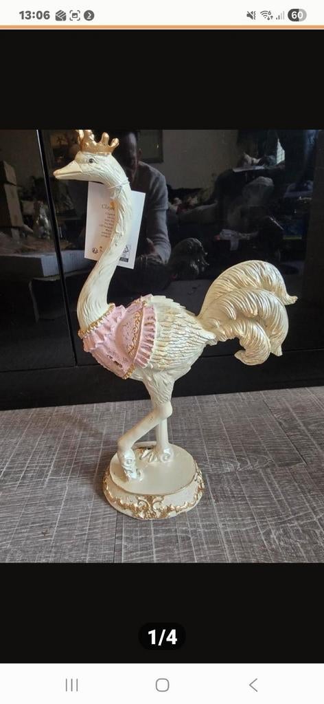 Struisvogel met kroon
Schitterend stuk
23 x 11 x 41 cm, Ophalen of Verzenden, Nieuw, Dier