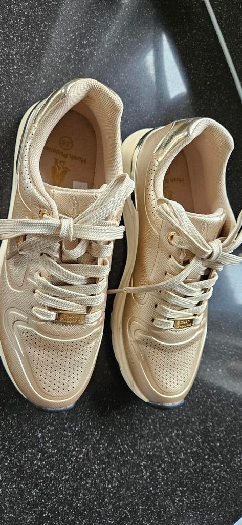 Damessneaker Goudkleur, Overige kleuren, Ophalen of Verzenden, Hush Puppies, Sneakers of Gympen