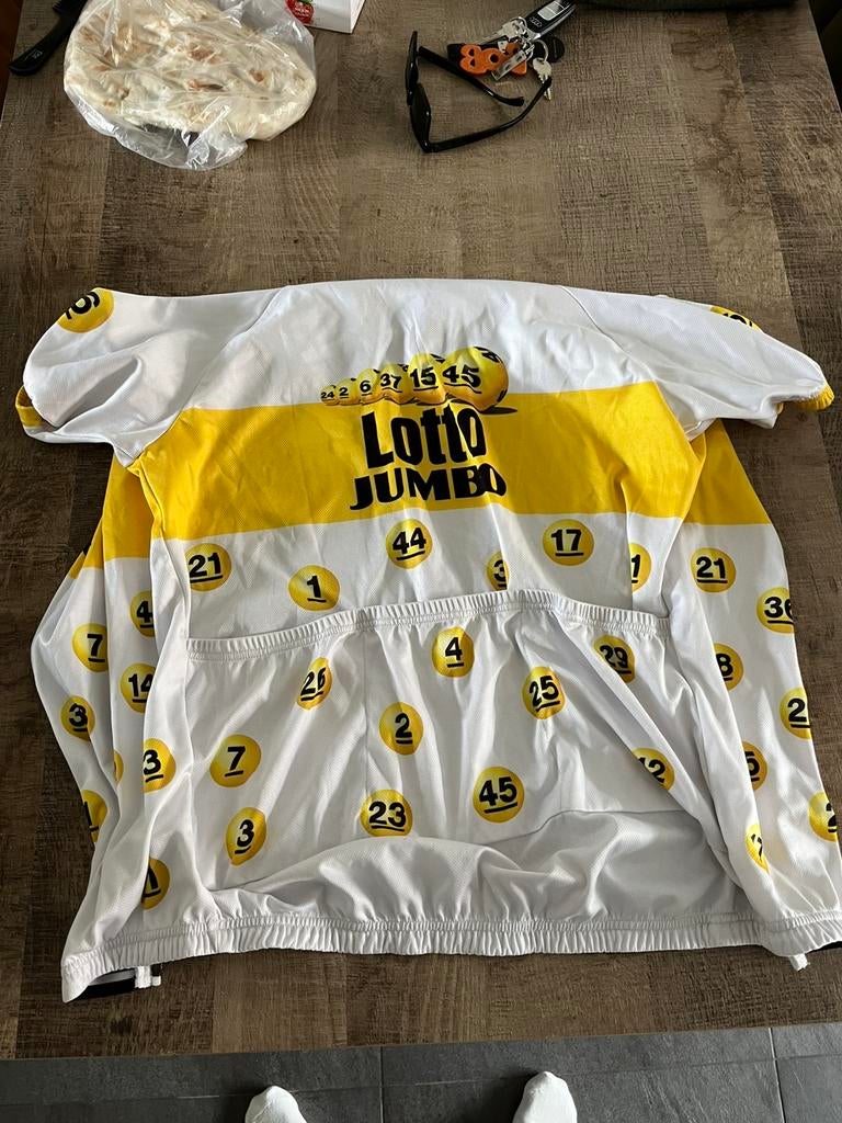 Wielren shirt, helmen, broek met zeem, Ophalen of Verzenden, Zo goed als nieuw